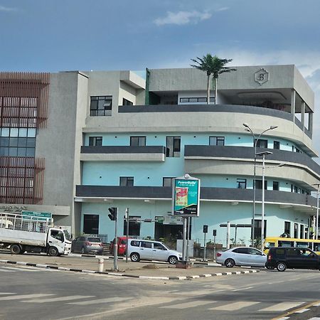 Burundi Palace Boutique Hotel Бужумбура Екстериор снимка