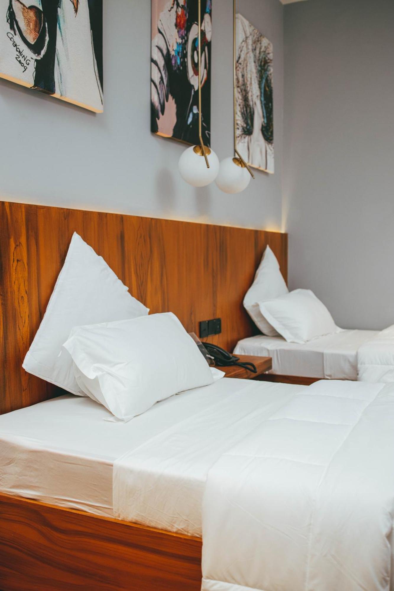 Burundi Palace Boutique Hotel Бужумбура Екстериор снимка