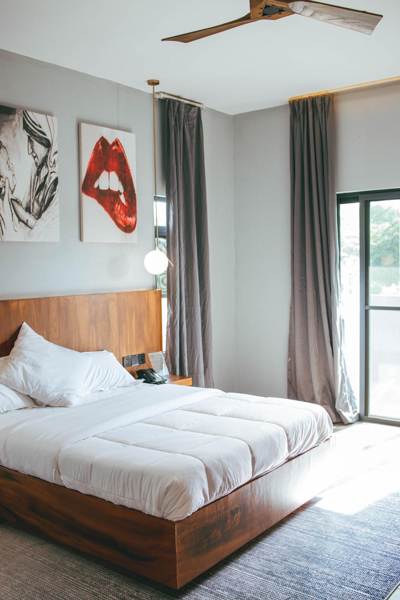 Burundi Palace Boutique Hotel Бужумбура Екстериор снимка